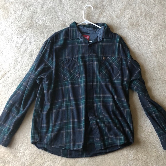 Men’s Flannel size XL, smaller fit - Picture 1 of 4
